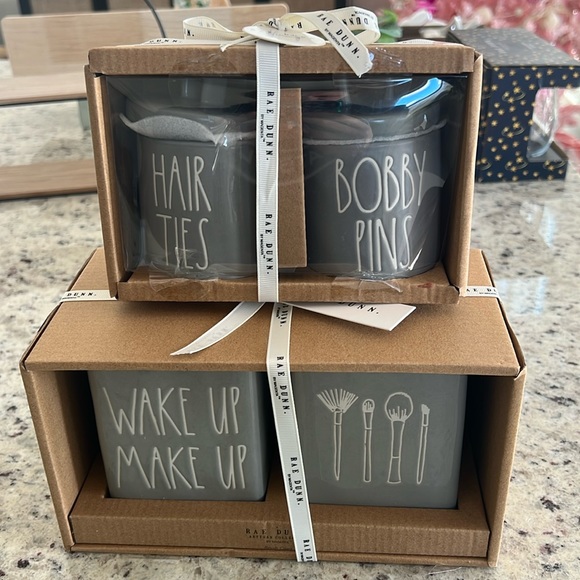 🩶 Rae Dunn grey hair ties make up holder sets